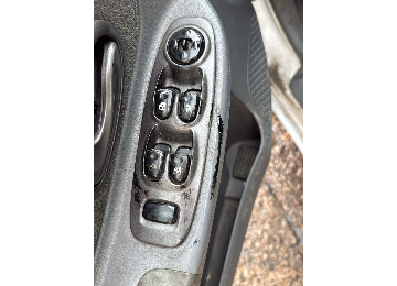 Hyundai accent milenyum sol ön cam düğmesi